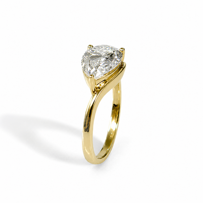 2.52 CT Pear Cut Diamond Engagement Ring - 14K Yellow Gold